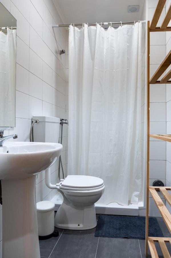 Entrecampos - Two Bedroom Apartment With Terrace Lisbon Luaran gambar
