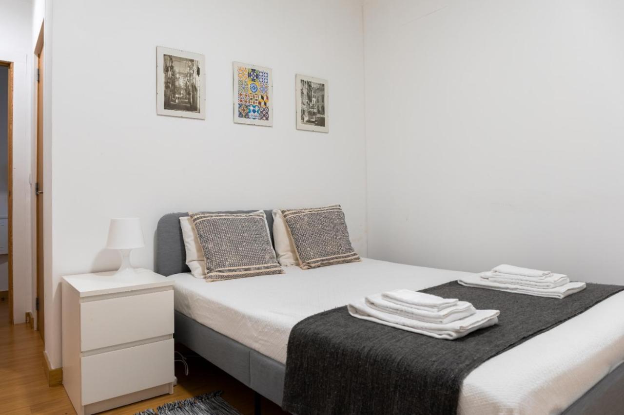 Entrecampos - Two Bedroom Apartment With Terrace Lisbon Luaran gambar